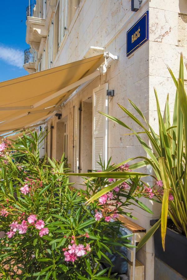 Olife Guesthouse Milna  Exterior foto